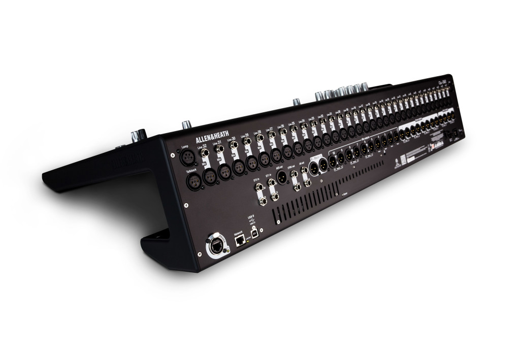 Allen & Heath Qu-32 Digital Mixer - view 3