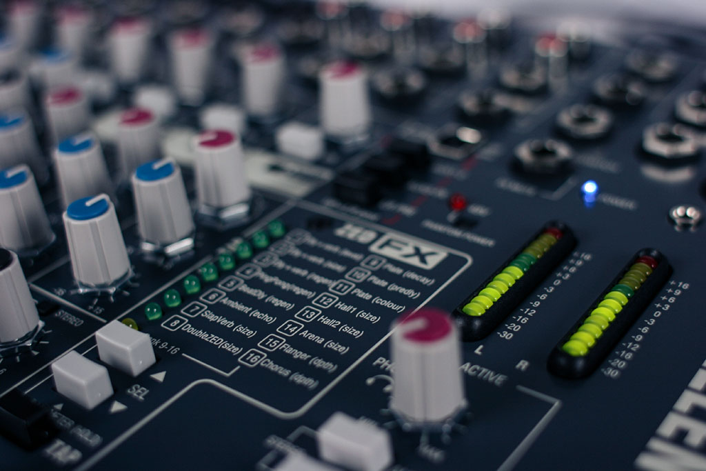 Allen & Heath ZED-12FX - view 3