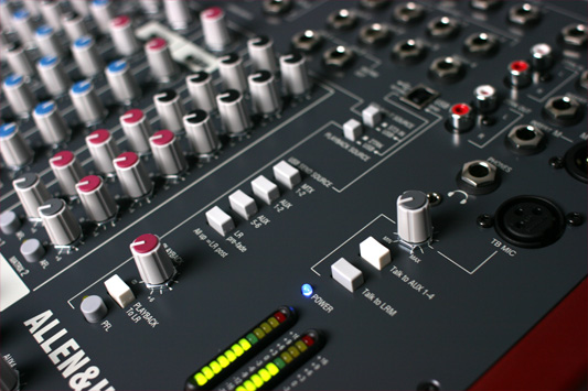Allen & Heath ZED-420 4-bus analogue mixer for live sound and recording - view 2