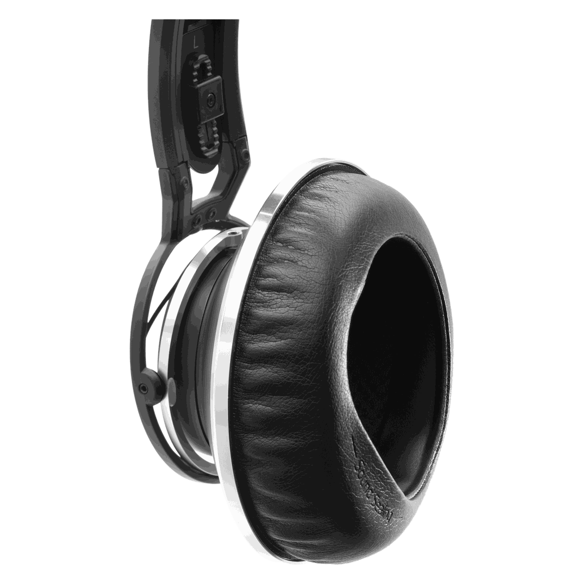 AKG K872 Master Reference Closed-Back Headphones - view 4