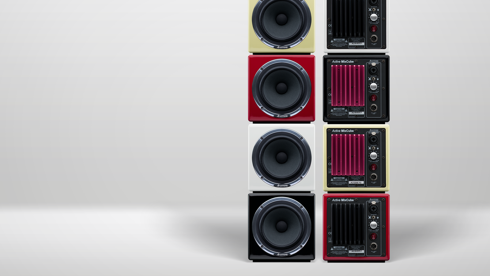 Avantone Pro MixCube Active Mini Reference Monitor - view 2