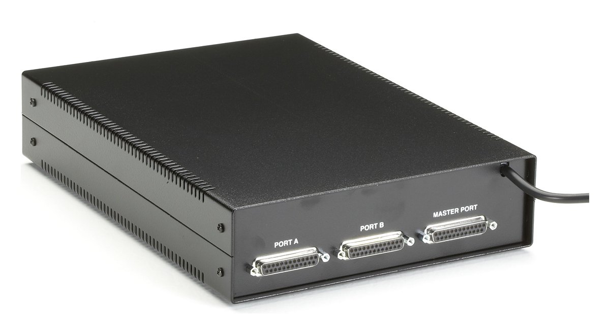 Black Box TL601A-R2 RS232 Data Sharer - 2-Port - view 2