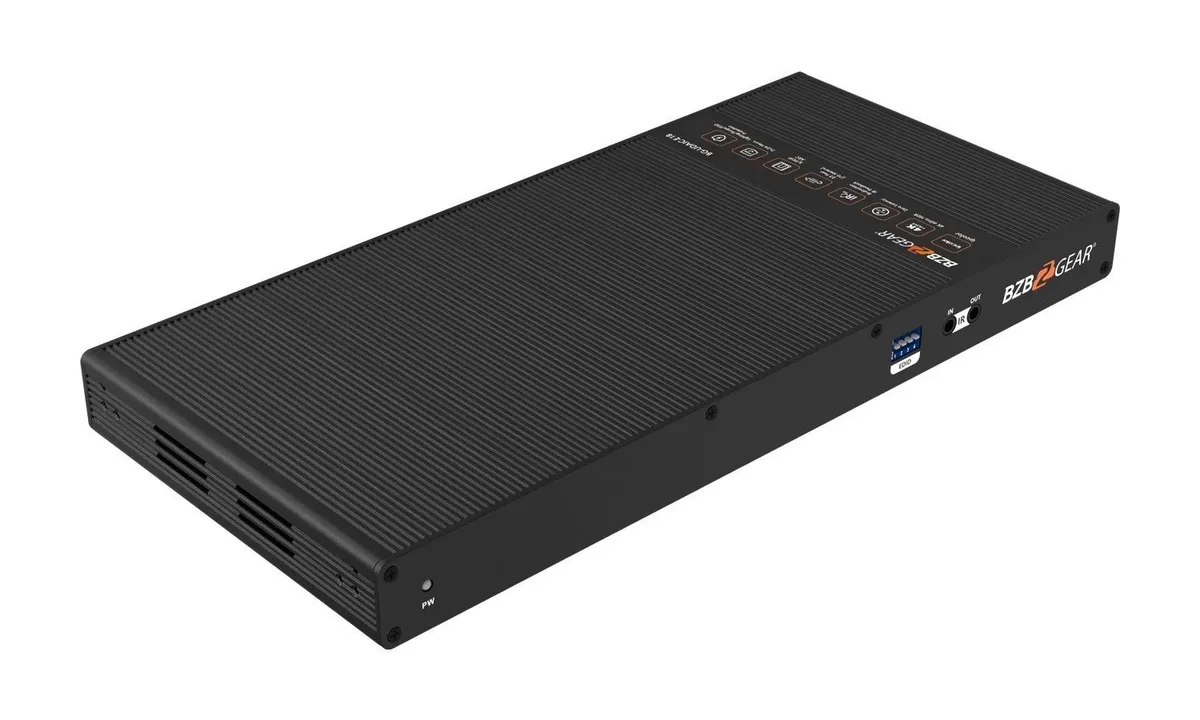 BZBGear BG-UDAIC-E18 1x8 HDMI Splitter Kit with Eight Receivers - view 4