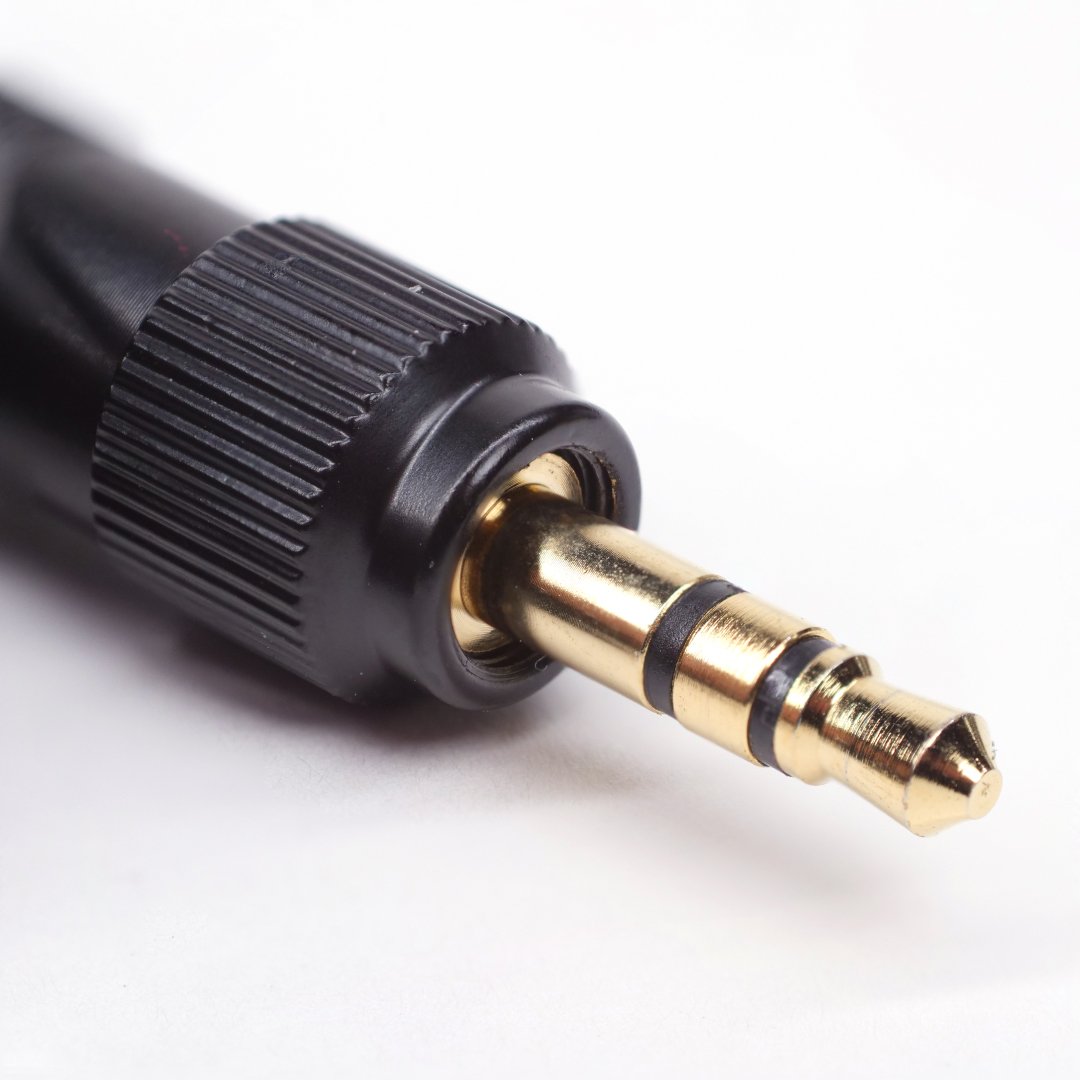 Deity W.Lav Pro Omnidirectional Lavalier Microphone, Locking 3.5mm - view 2