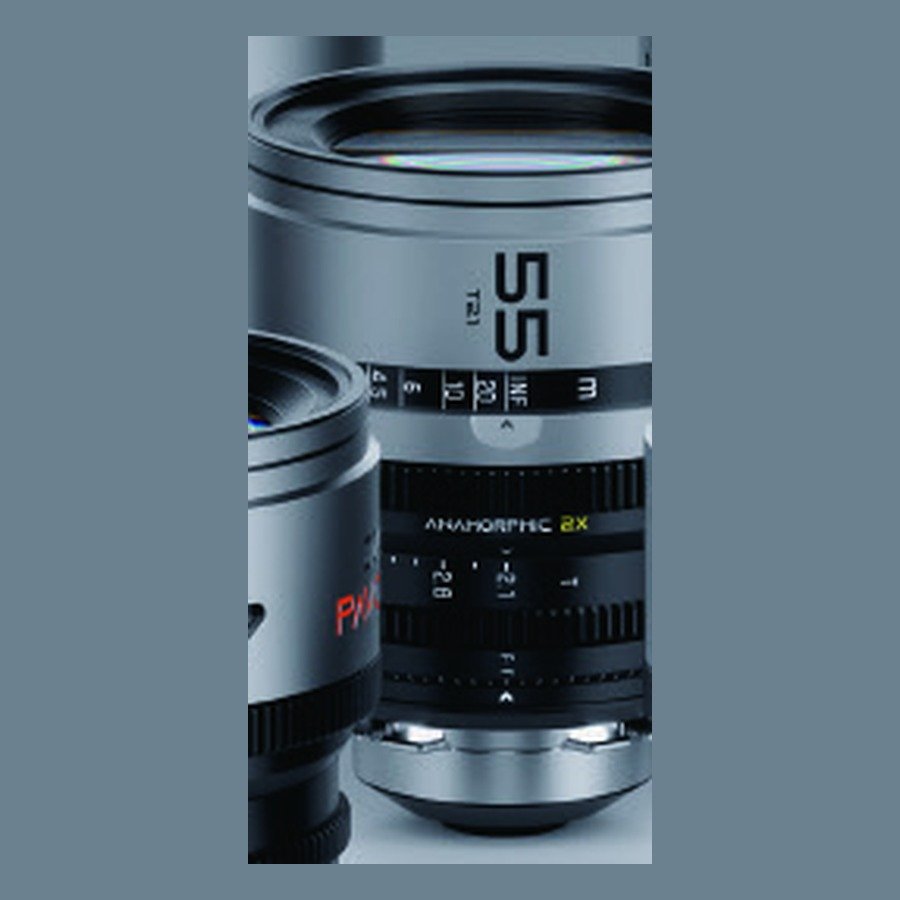 DZOFILM Pavo 2x Anamorphic 55mm T2.1 Super 35 Cine Lens (Neutral Flare) product image