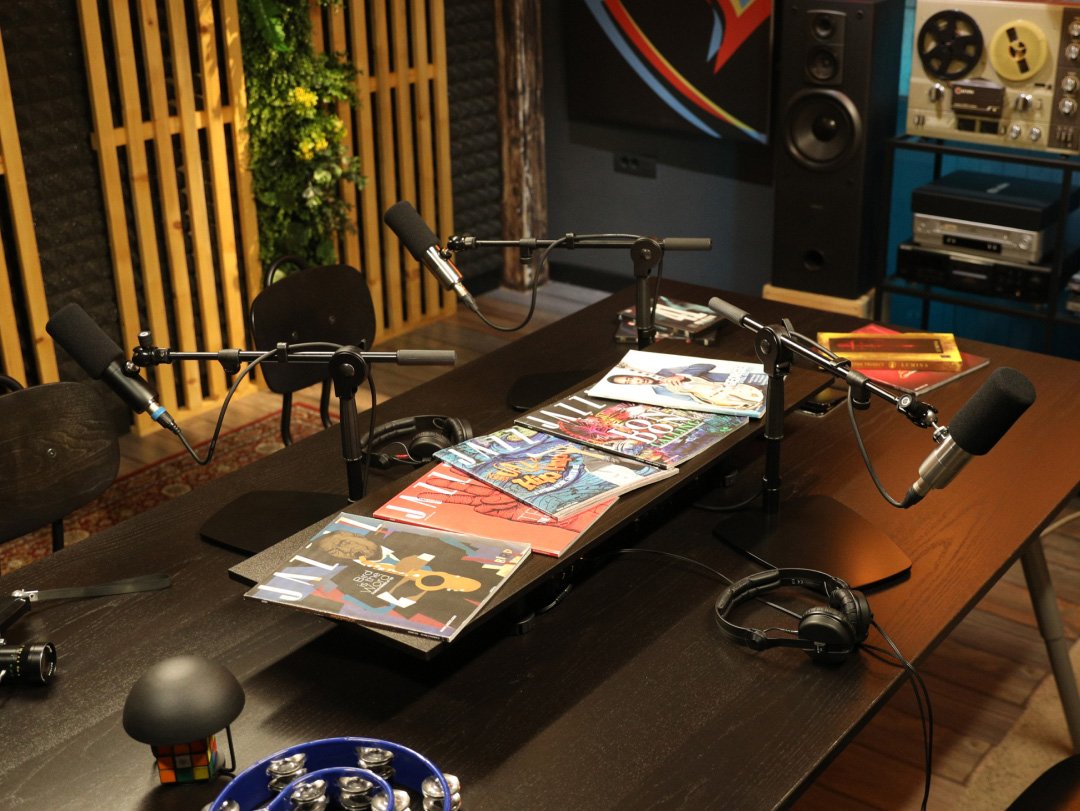 Earthworks ETHOS XLR Broadcast Condenser Microphone product image