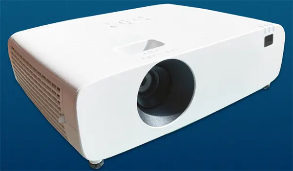 Eiki EK-500LUA Video Projector
