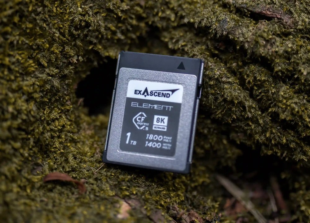Element CFexpress Type B Memory Card