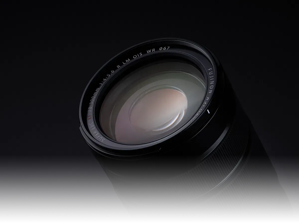 Fujifilm Fujinon XF70-300mmF4-5.6 R LM OIS WR Lens - view 2