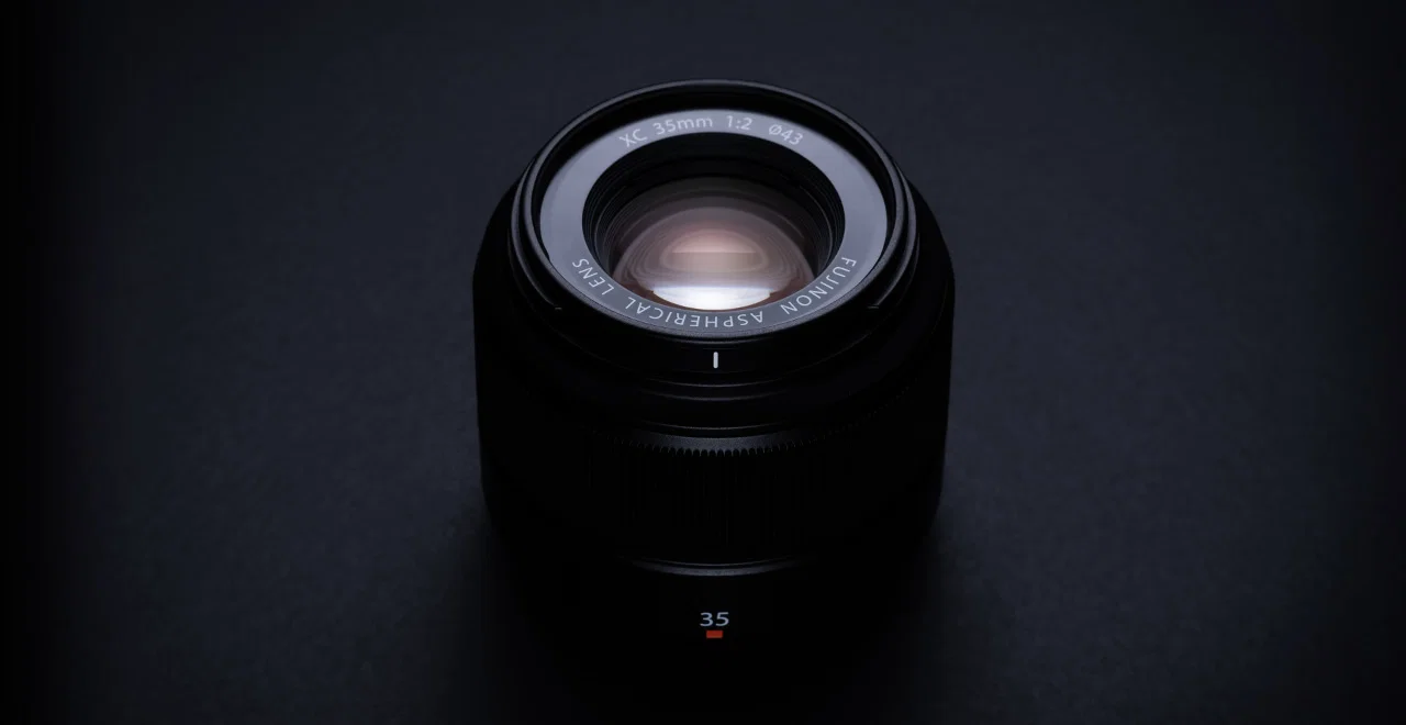Fujifilm Fujinon XC35mmF2 Lens - view 2