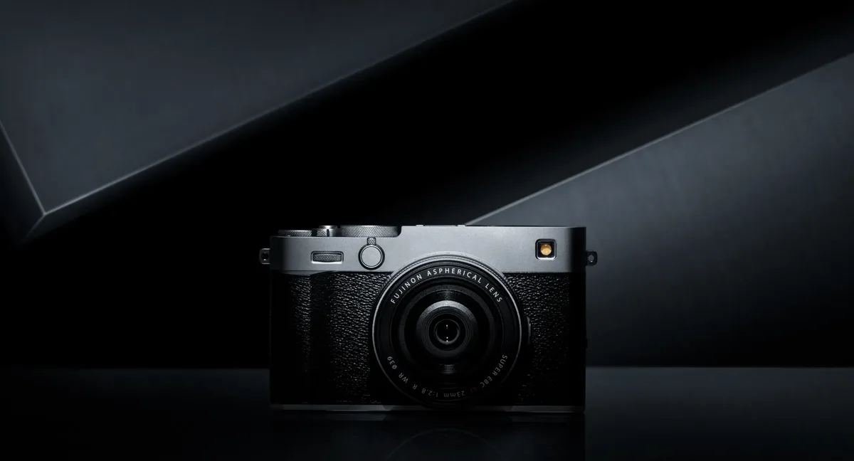 Fujifilm X-E5 Mirrorless Camera - view 2