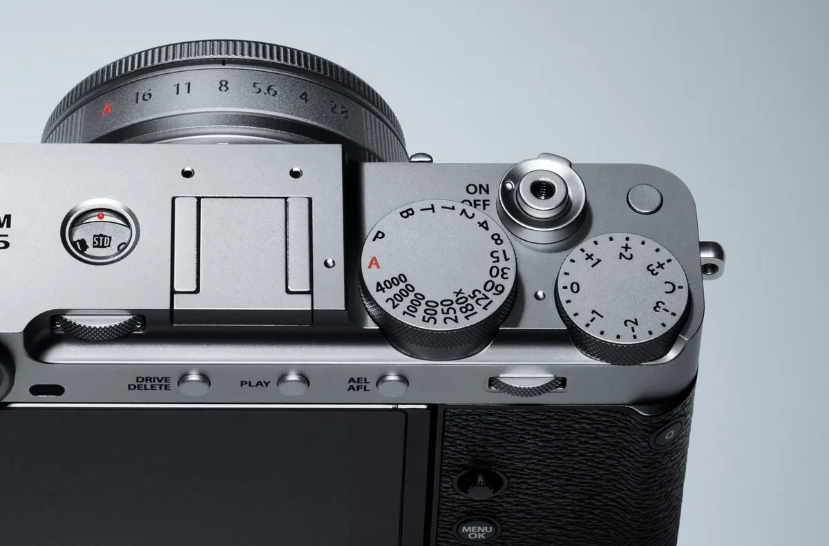 Fujifilm X-E5 Mirrorless Camera - view 3