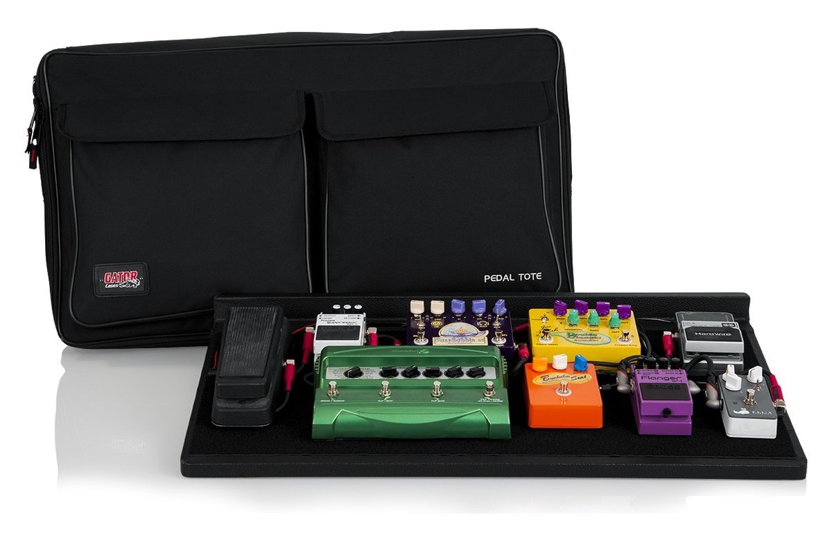 Gator Pedal Board with Carry Bag and Power Supply - Pro Size