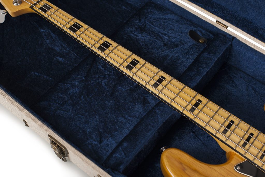 Gator Journeyman Bass Guitar Deluxe Wood Case - view 4