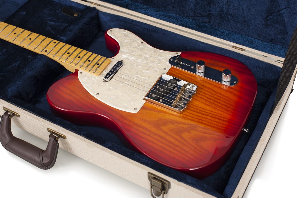 Gator Journeyman Electric Guitar Deluxe Wood Case - view 6