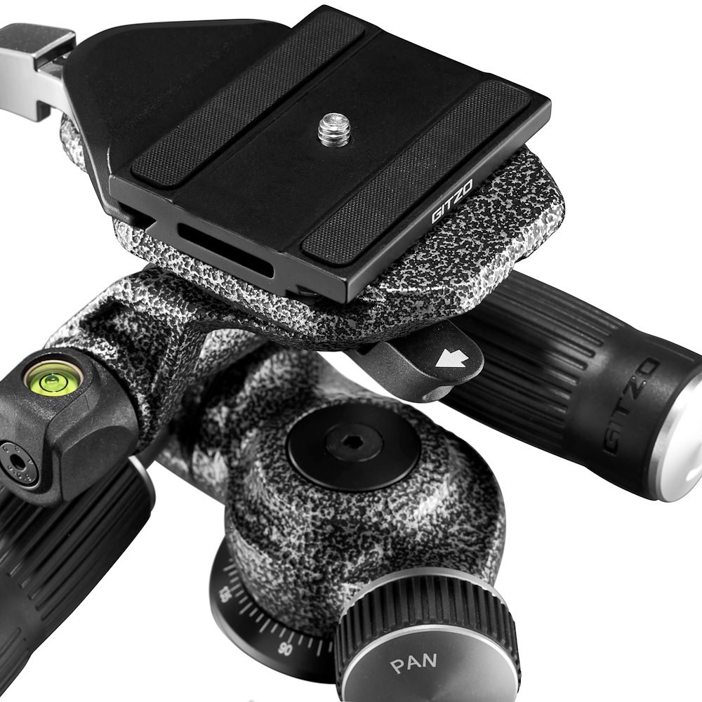 Gitzo 3-Way Fluid Head - view 5