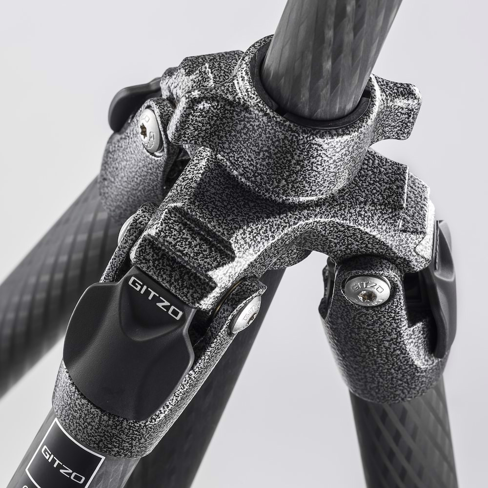 Gitzo Mountaineer Series 2 Carbon Fiber Tripod - view 2