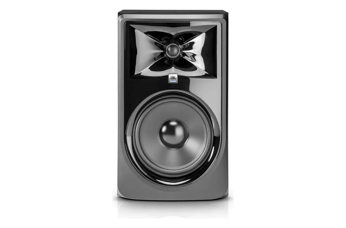 JBL Professional JBL 308P MkII Powered two-way studio monitor, bi-amplified - view 2