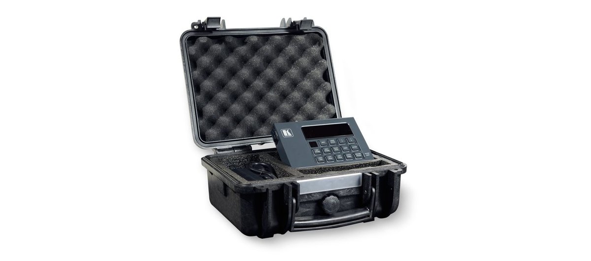 Kramer 860 18G 4K HDR Signal Generator & Analyzer - view 2