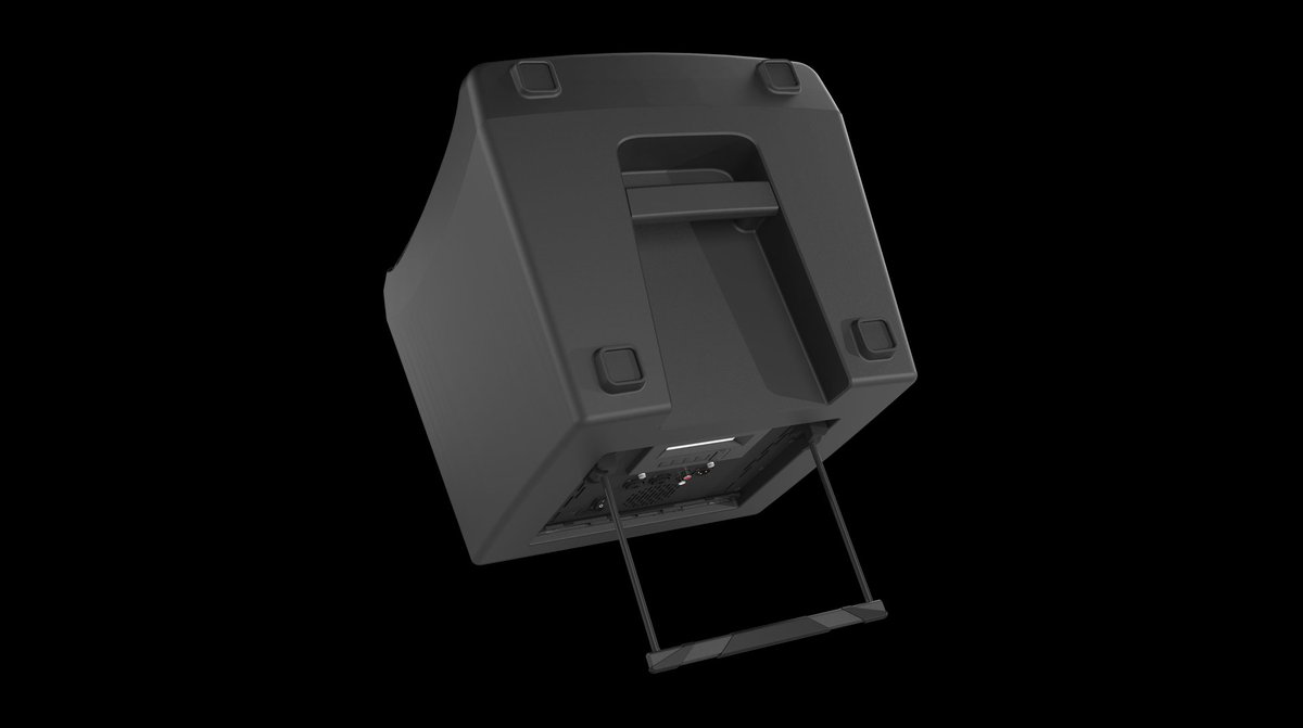 Mackie DLM Series Powered Loudspeaker - view 2
