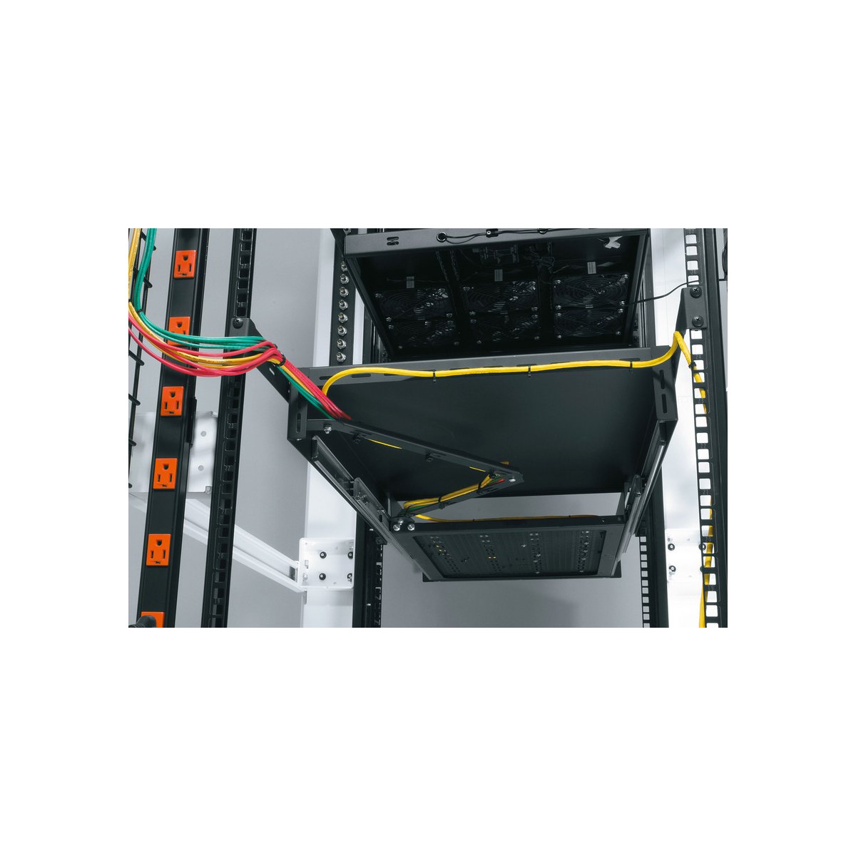 Middle Atlantic Universal Mounting Drawer - view 3