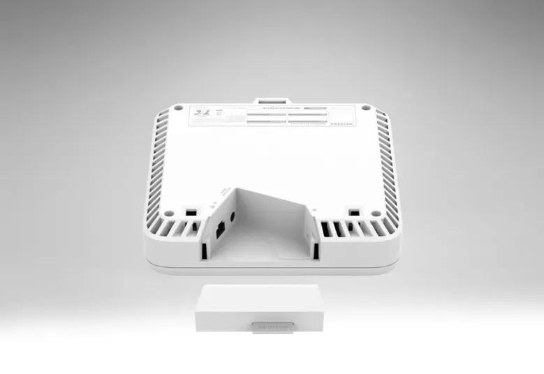 NETGEAR WBE758 WiFi 7 Access Point - view 2