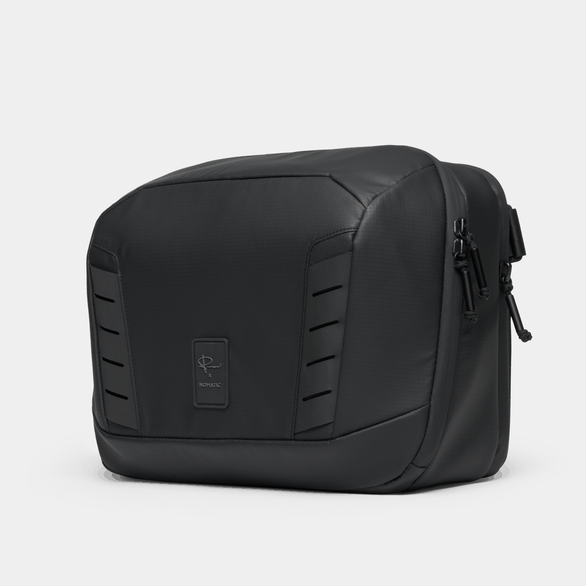 Nomatic McKinnon Camera Messenger 13L