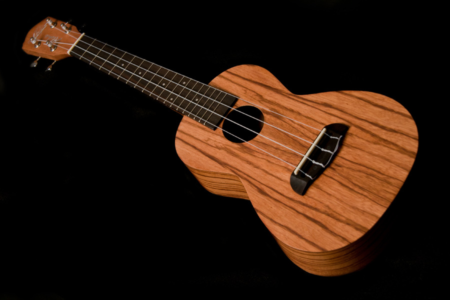 Oscar Schmidt OU320 Mahogany Ukulele - view 4
