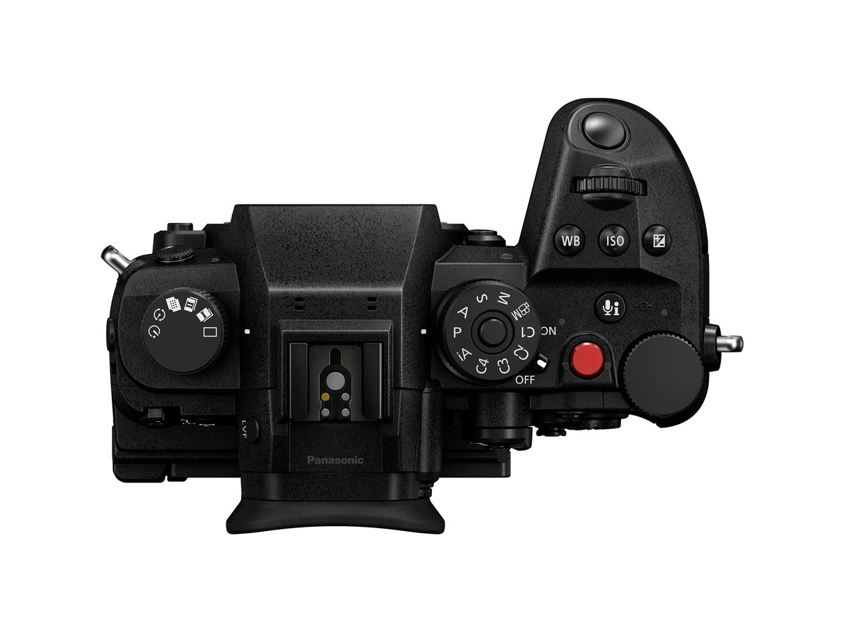 Panasonic Lumix GH7 Micro Four Thirds Mirrorless Camera - view 3