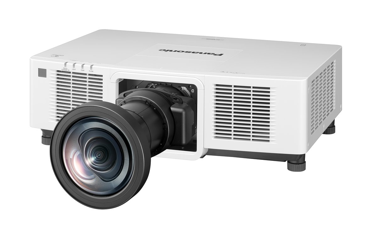 Panasonic PT-MZ20KLWU7 Projector - view 3