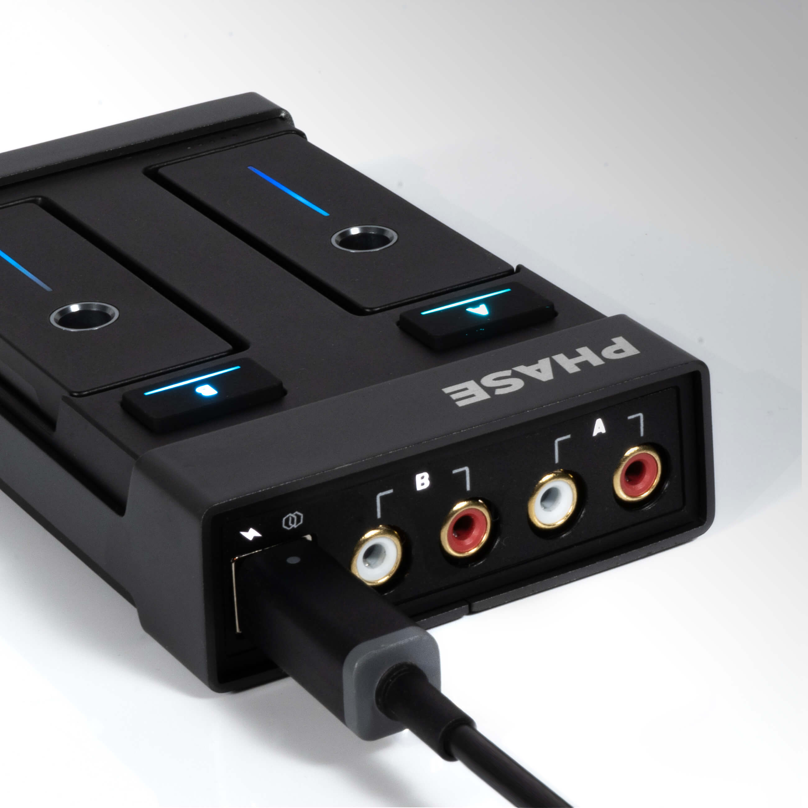 Phase Essential Wireless DJ Controller for Turntables - view 3