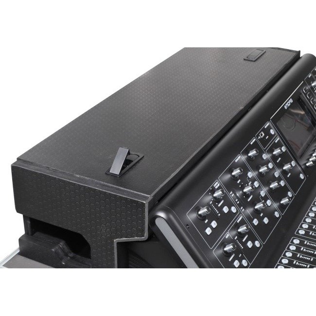 ProX XS-MIDM32DHW ATA Digital Audio Mixer Flight Case for Midas M32 Console with Doghouse compartment and Caster wheels - view 4