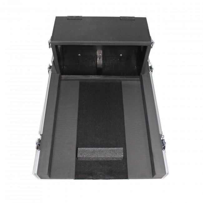 ProX XS-YQL1DHW ATA Digital Audio Mixer Flight Case for Yamaha QL1 Mixer CaseConsole with Doghouse compartment and Caster wheels - view 3