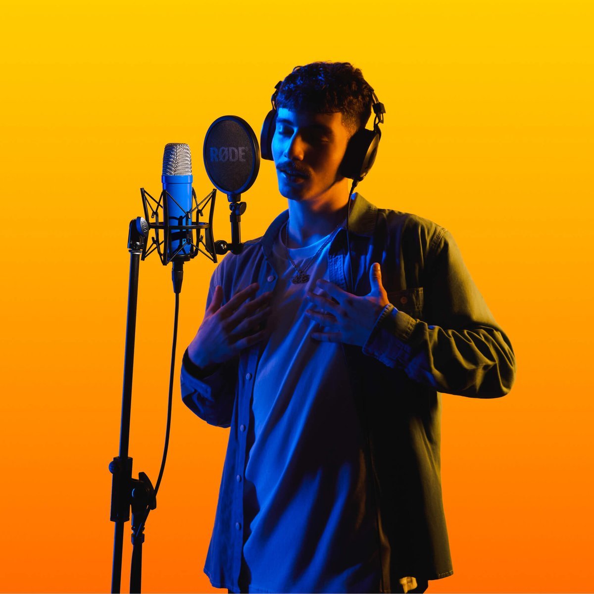 Rode NT1 Signature Series Condenser Microphone - Cobalt - view 6