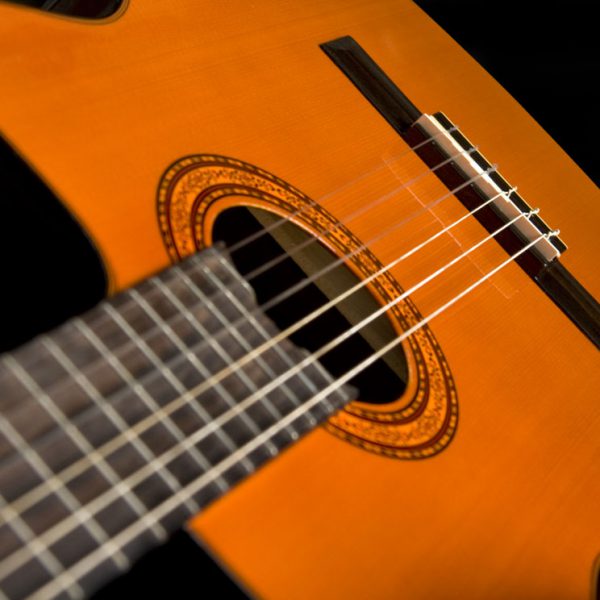 Washburn C5CE Classical Guitar - view 4