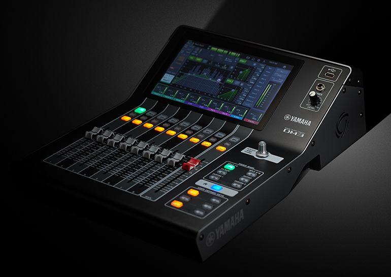 Yamaha DM3 Ultracompact Digital Mixing Console - view 2
